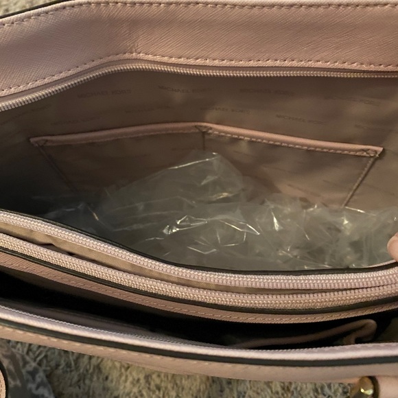 Michael Kors Tote EUC light Pink - Picture 6 of 7